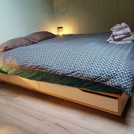סלאנש Studio Duplex Place De La Grenette מראה חיצוני תמונה