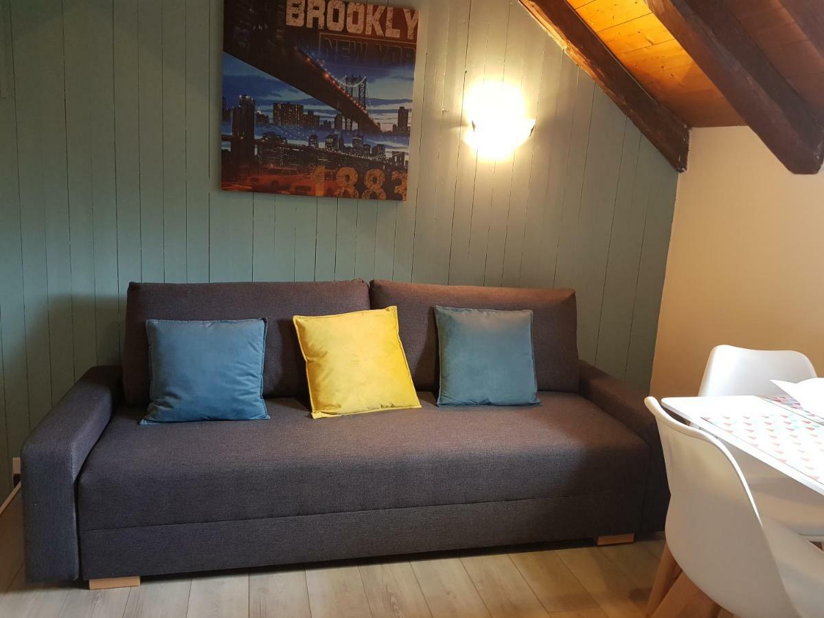 סלאנש Studio Duplex Place De La Grenette מראה חיצוני תמונה
